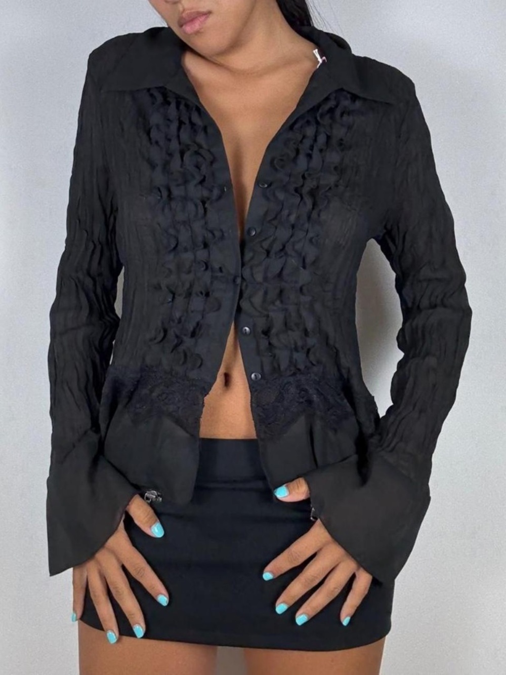 Y2k gothic Black ruffle button up blouse - Picture 2 of 3